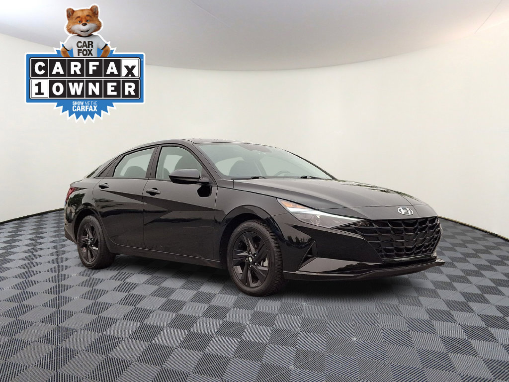 Used 2023 Hyundai Elantra SEL FWD image 1