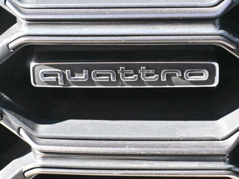 Certified 2024 Audi Q5 2.0T Premium Plus w/ Premium Plus Package image 13