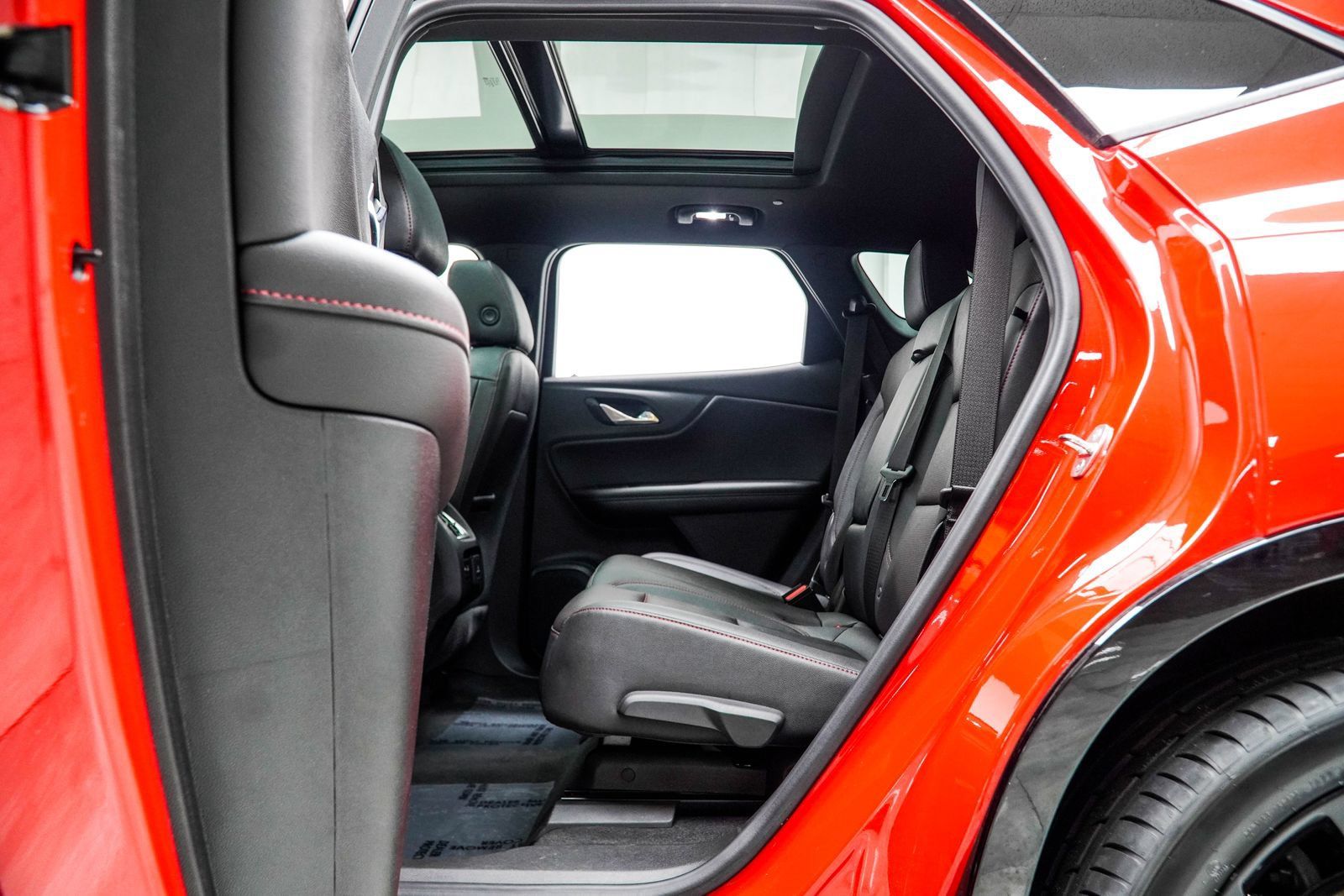 Used 2022 Chevrolet Blazer RS w/ Enhanced Convenience Package FWD image 44
