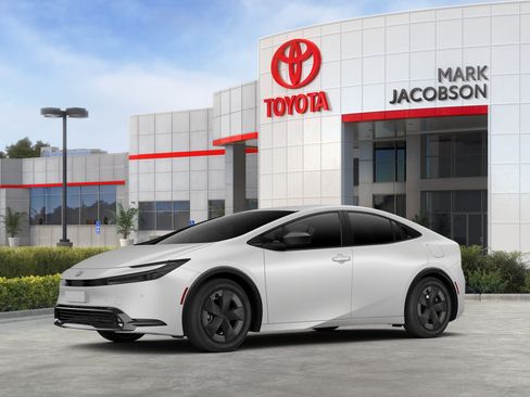 New 2027 Toyota Prius LE FWD image 2