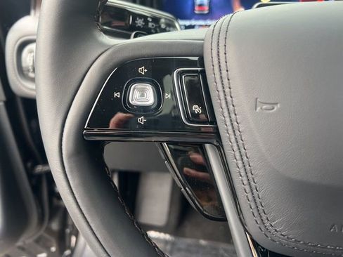 New 2025 Lincoln Aviator Reserve w/ Illumination Package image 24