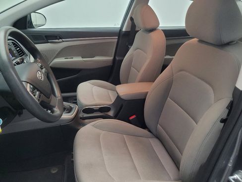 Used 2018 Hyundai Elantra SE FWD image 17