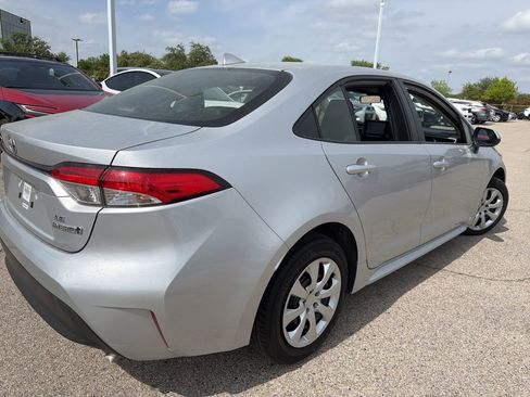 Used 2023 Toyota Corolla LE image 6