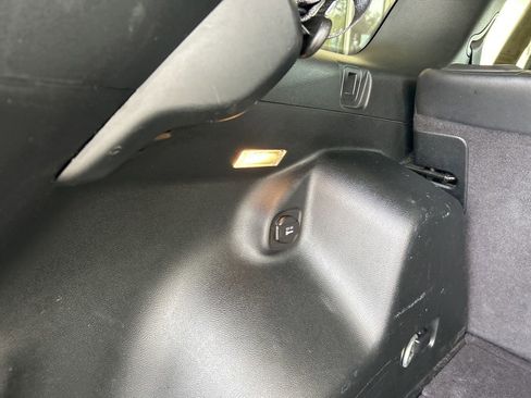 Used 2023 Jeep Cherokee Altitude Lux image 36