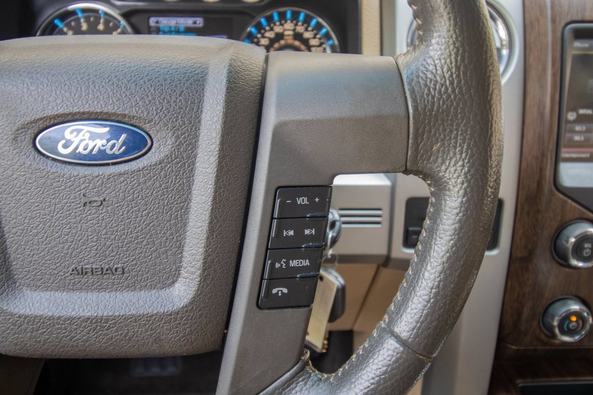 Used 2014 Ford F150 Lariat w/ Equipment Group 502A Luxury AWD/4WD image 35