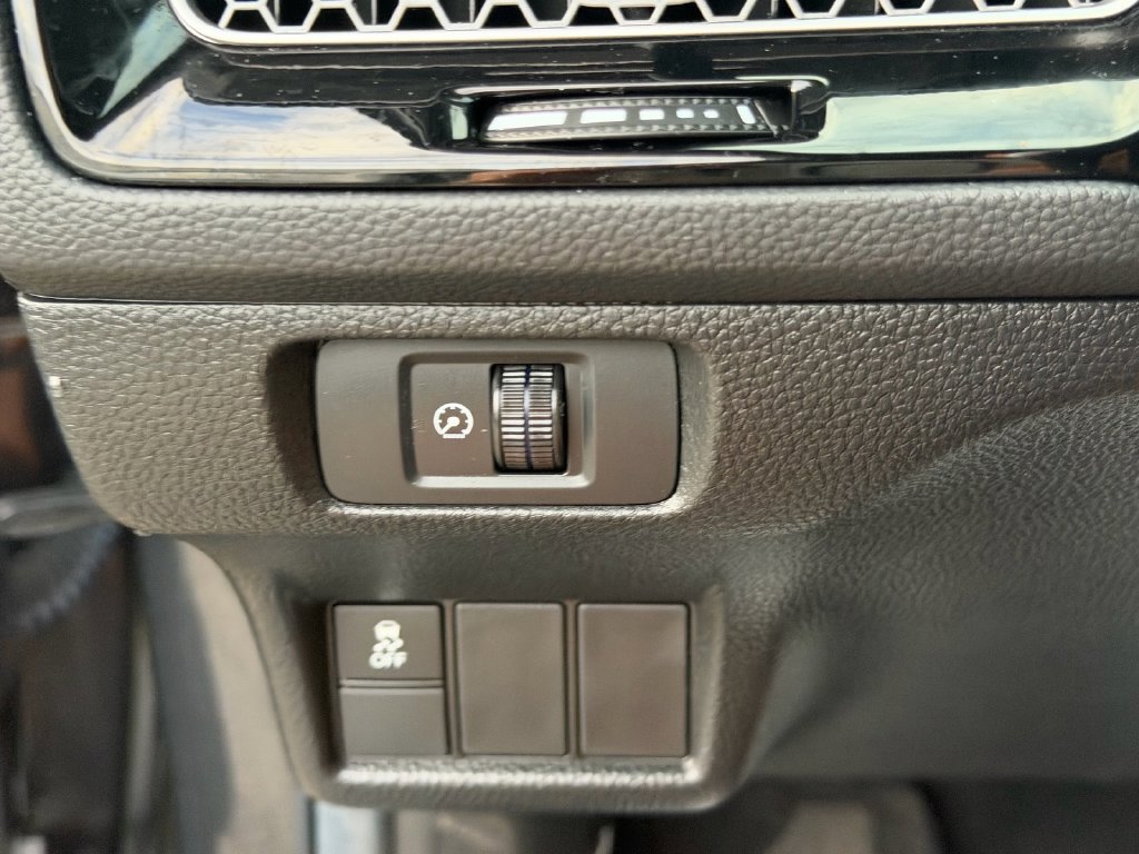 Used 2025 Honda Civic Sport image 26