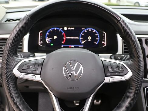 Used 2021 Volkswagen Atlas SEL R-Line FWD image 25