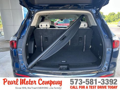 Used 2023 Buick Enclave Premium AWD/4WD image 24
