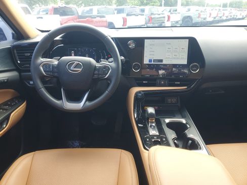Used 2023 Lexus NX 250 FWD image 14