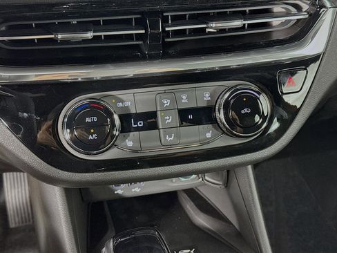 New 2026 Buick Envista Sport Touring w/ Convenience I Package FWD image 17