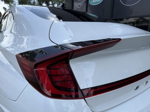Used 2021 Hyundai Sonata SEL Plus w/ Tech Package FWD image 11