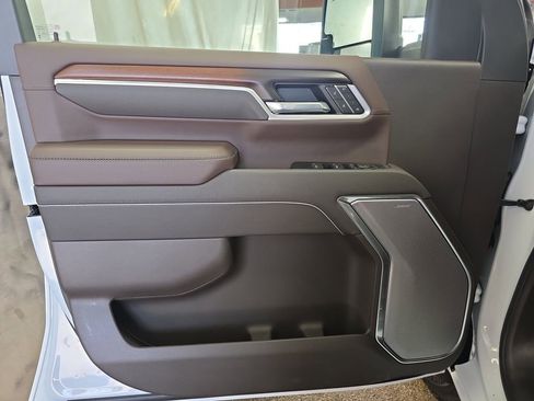 New 2026 GMC Sierra 3500 Denali w/ Denali Reserve Package AWD/4WD image 28