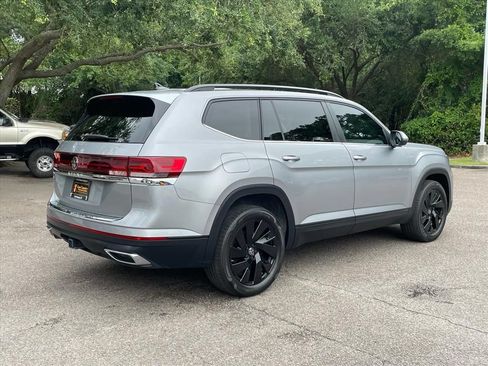 Used 2024 Volkswagen Atlas SE FWD image 24