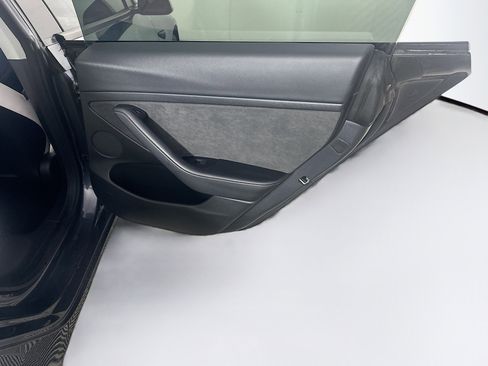 Used 2023 Tesla Model 3 Standard Range RWD image 28