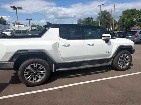 Used 2024 GMC Hummer EV 3X w/ LPO, Illumination Package AWD/4WD image 2