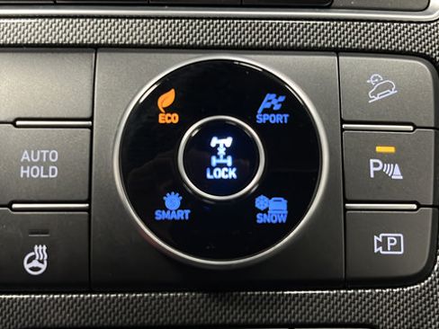 Used 2022 Hyundai Santa Fe Limited AWD/4WD image 36