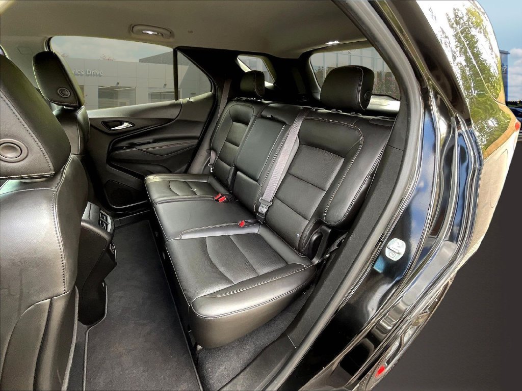 Used 2020 Chevrolet Equinox Premier w/ Premier Redline Edition FWD image 24