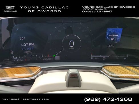 Used 2023 Cadillac Escalade Premium Luxury Platinum w/ Heavy-Duty Trailer Package AWD/4WD image 13