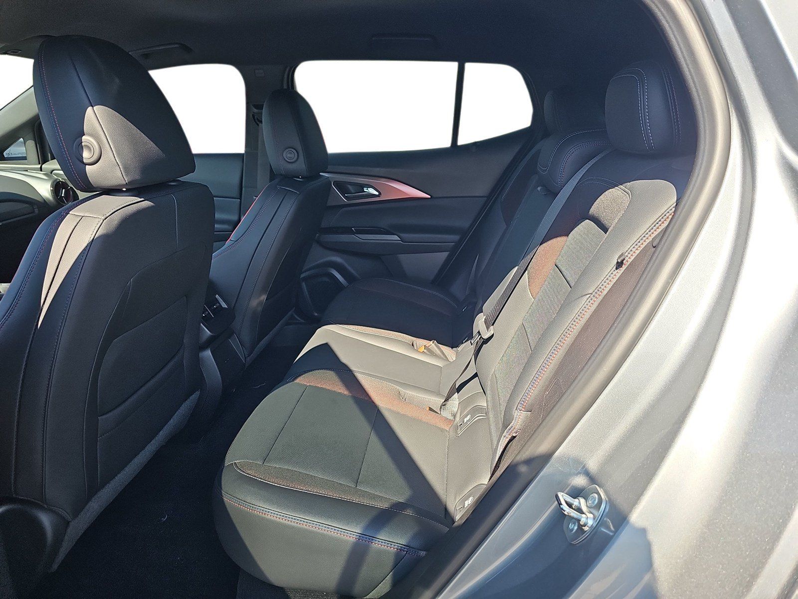 Used 2024 Chevrolet Equinox EV RS FWD image 11