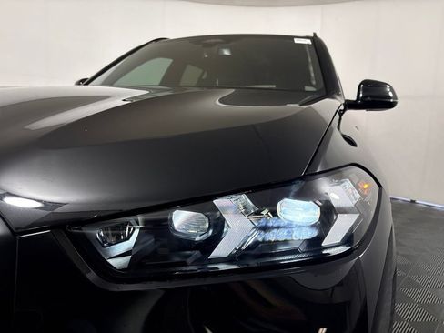 New 2026 BMW X5 xDrive40i w/ M Sport Package AWD/4WD image 9