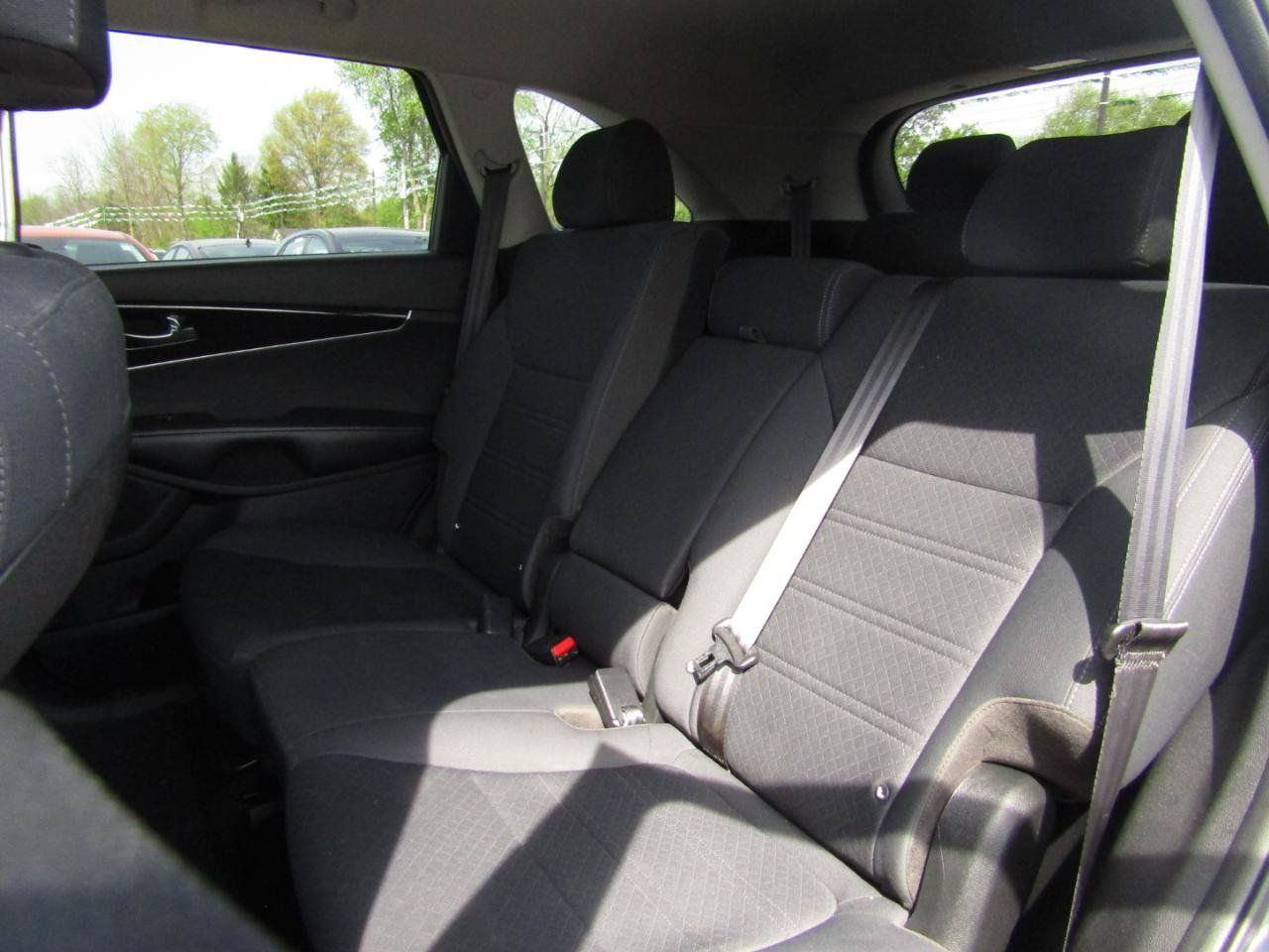 Used 2020 Kia Sorento L FWD image 19