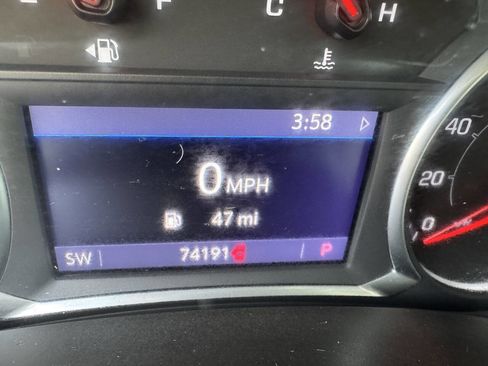 Used 2021 GMC Terrain SLT w/ Elevation Edition image 16