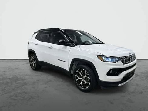Used 2025 Jeep Compass Limited image 5