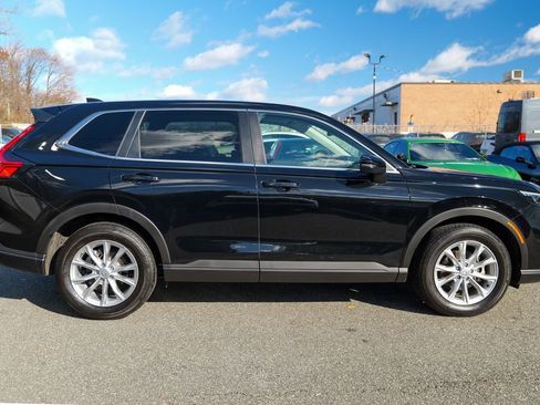 Used 2024 Honda CR-V EX-L image 8