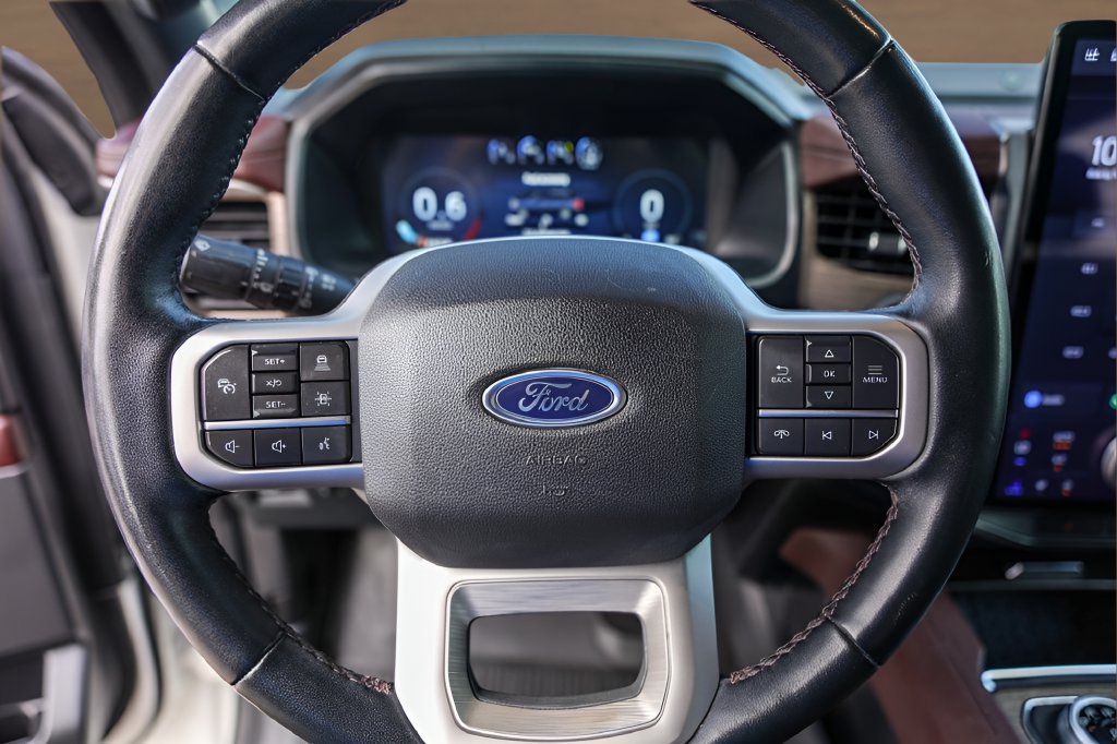 Used 2023 Ford Expedition Limited RWD image 12