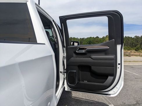 Used 2025 Chevrolet Silverado 1500 RST w/ Convenience Package II image 59