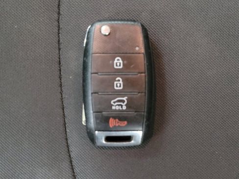 Used 2017 Kia Soul FWD image 32