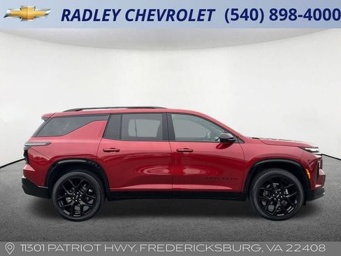 Certified 2024 Chevrolet Traverse RS w/ LPO, Floor Liner Package image 6