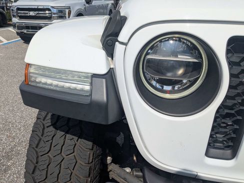 Used 2020 Jeep Gladiator Rubicon AWD/4WD image 10