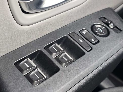 Used 2025 Honda Pilot EX-L image 24
