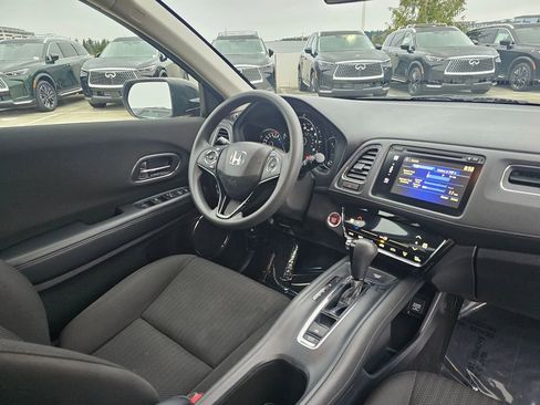 Used 2017 Honda HR-V EX image 18