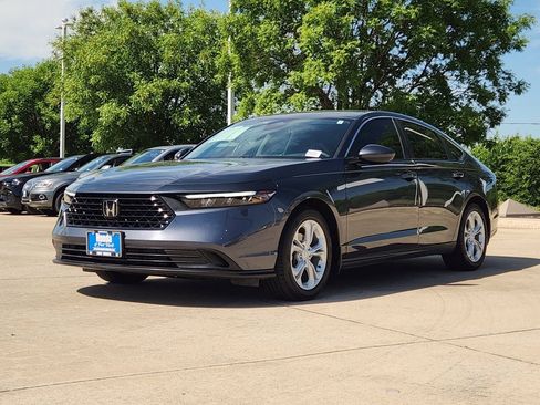 Used 2024 Honda Accord LX image 3