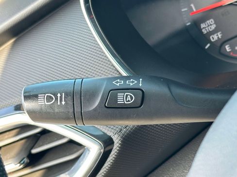 Used 2023 Chevrolet TrailBlazer LT w/ Convenience Package image 21