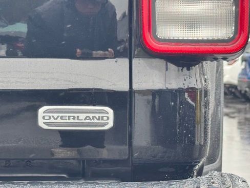 Used 2022 Jeep Gladiator Overland w/ Cold Weather Group image 21