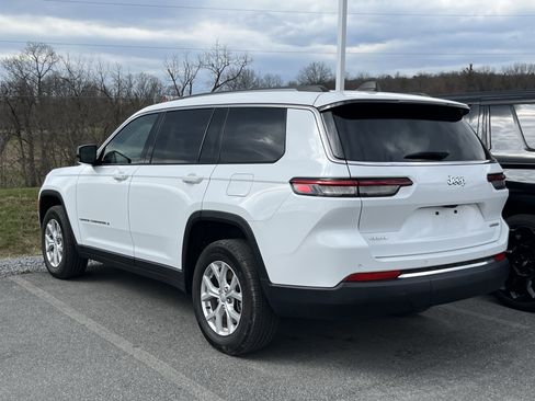 Used 2024 Jeep Grand Cherokee L Limited image 2