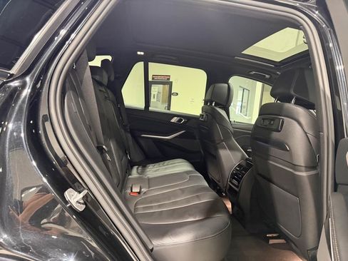 Used 2020 BMW X5 M50i w/ Premium Package AWD/4WD image 16