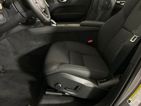 New 2026 Volvo XC60 B5 Plus w/ Protection Package Premier image 32