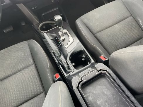Used 2018 Toyota RAV4 XLE FWD image 22