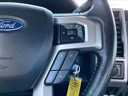 Used 2019 Ford F250 Lariat image 17