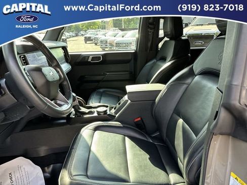 Used 2025 Ford Bronco Badlands AWD/4WD image 19