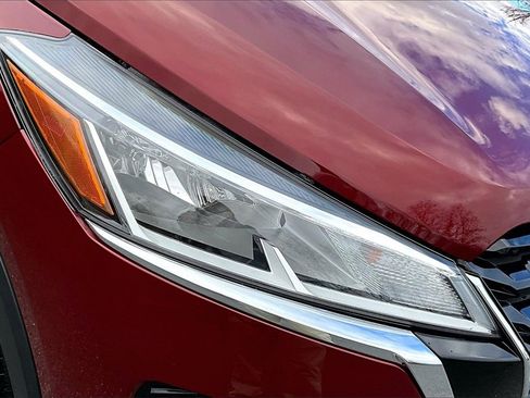 Used 2023 Nissan Kicks SV image 28