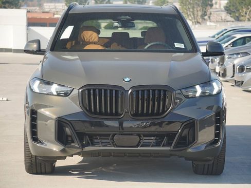 New 2026 BMW X5 sDrive40i w/ Executive Package image 2