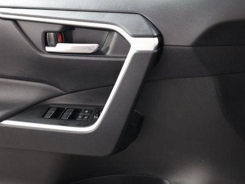 Used 2024 Toyota RAV4 XLE image 21