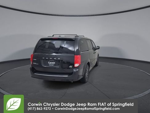 Certified 2017 Dodge Grand Caravan SXT image 15