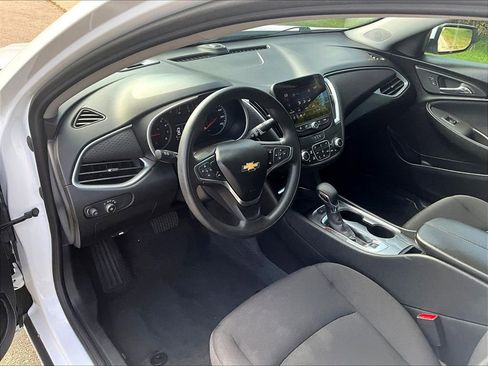 Used 2024 Chevrolet Malibu LT FWD image 19