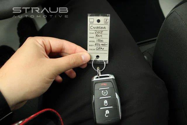 Used 2025 RAM 1500 Big Horn AWD/4WD image 27